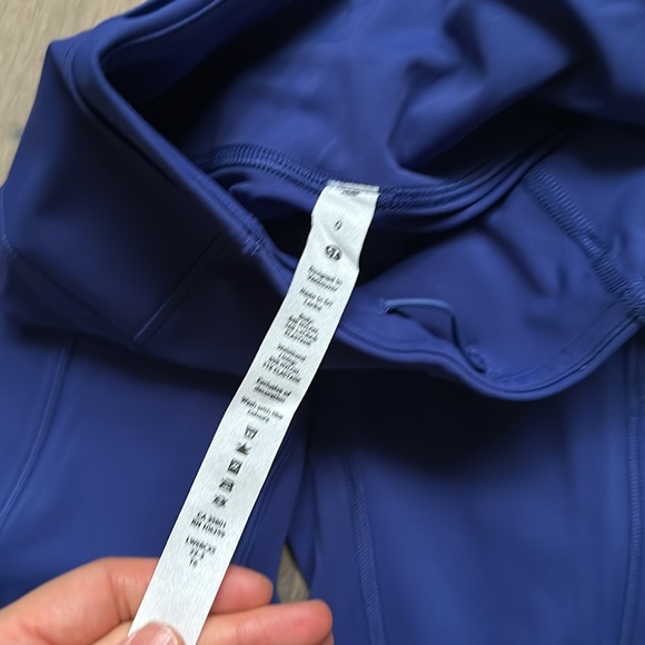 NWT fast and free high rise tight 23" psychic size 0 lululemon - Picture 4 of 14